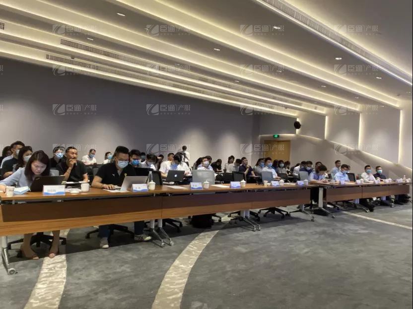 臣通顧問(wèn) 臣通顧問(wèn)